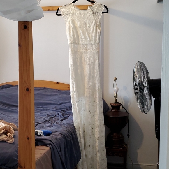 Dress - Picture 1 of 2